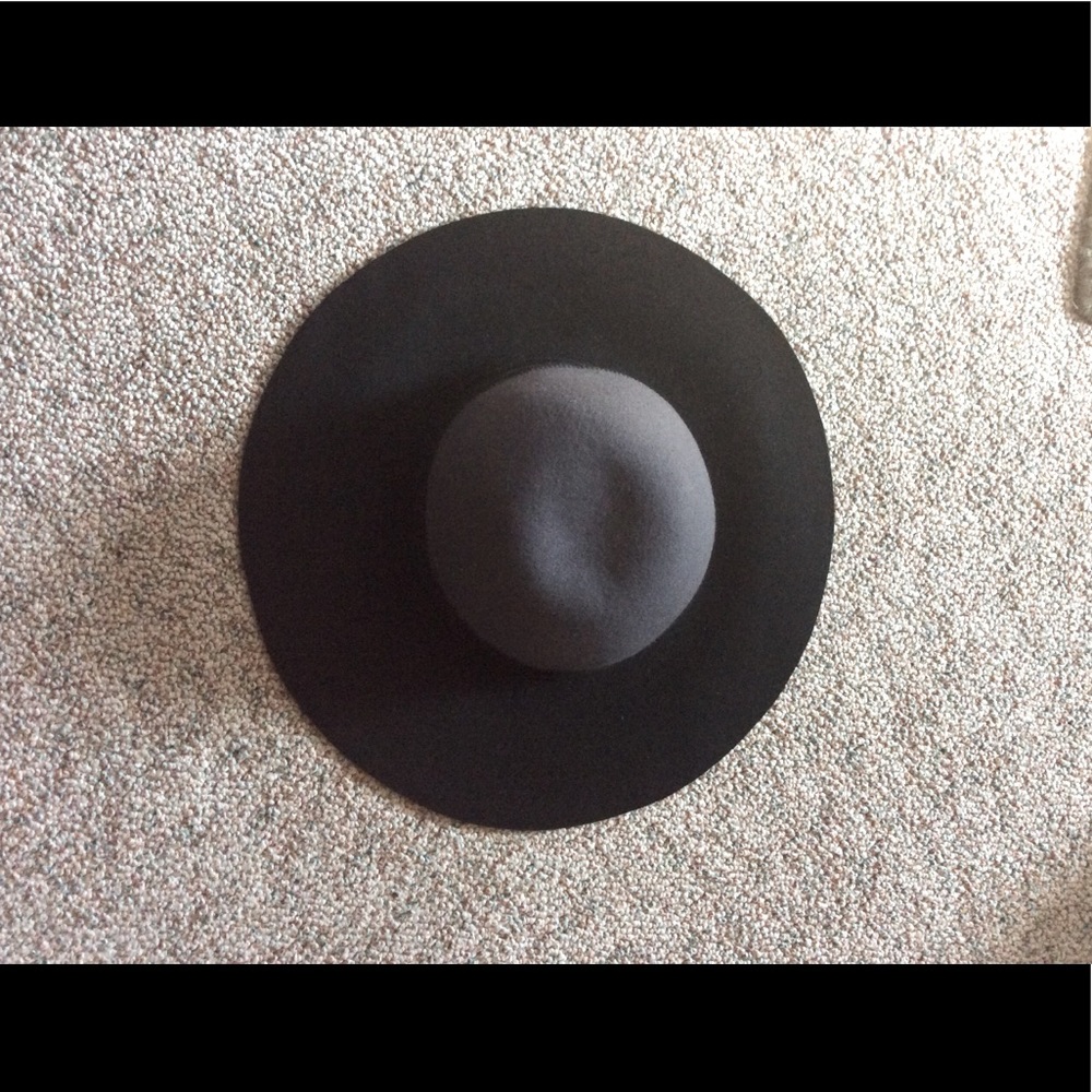 Hat - Picture 1 of 1